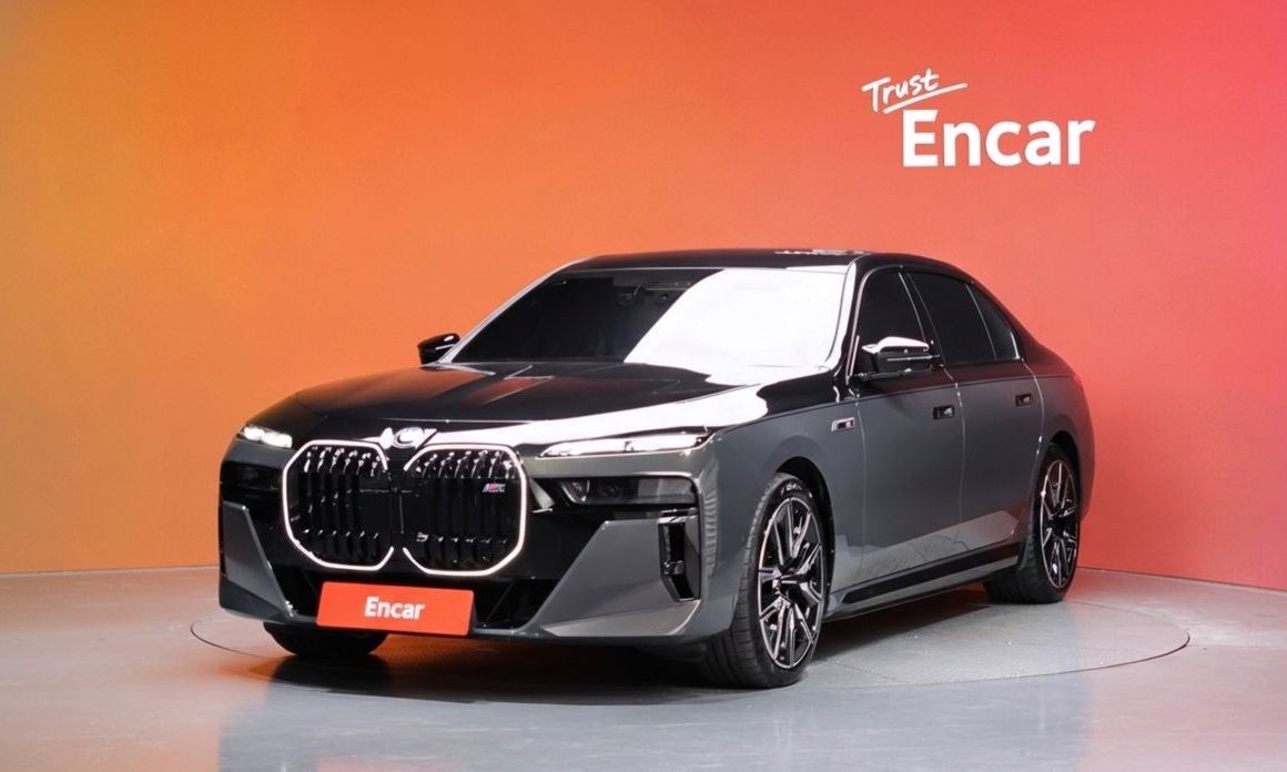 BMW i7 2025