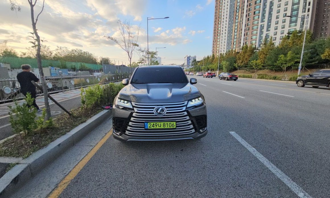 Lexus LX 2025