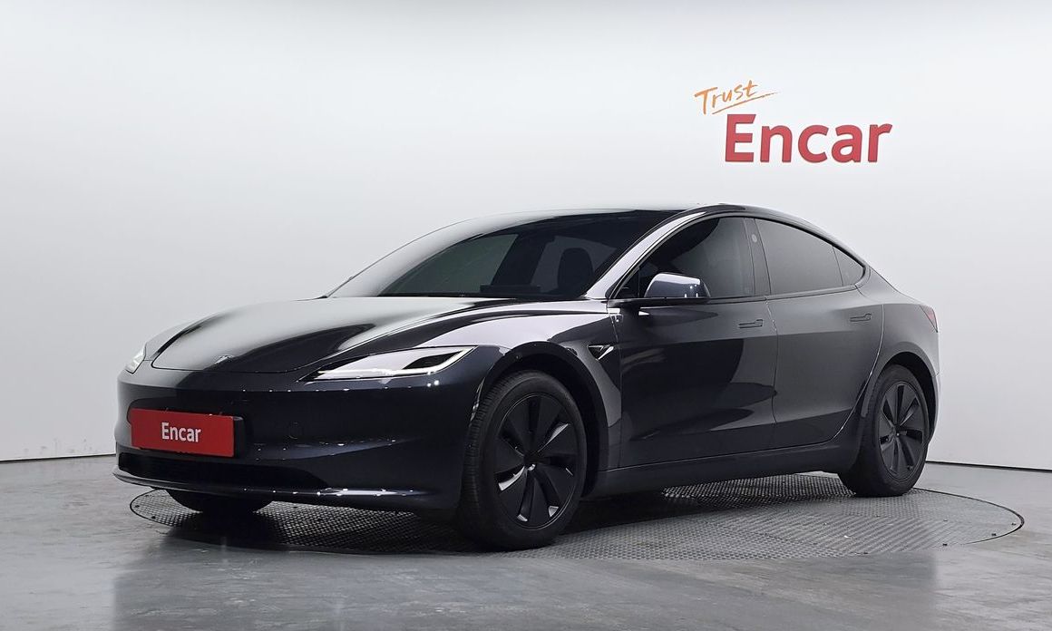 Tesla Model 3 2025