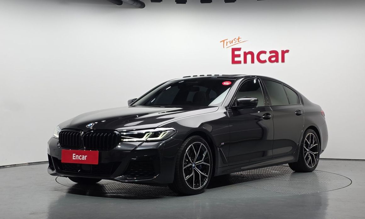 BMW 5-Series 2023