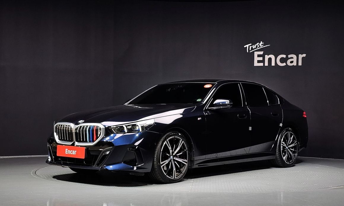 BMW 5-Series 2025