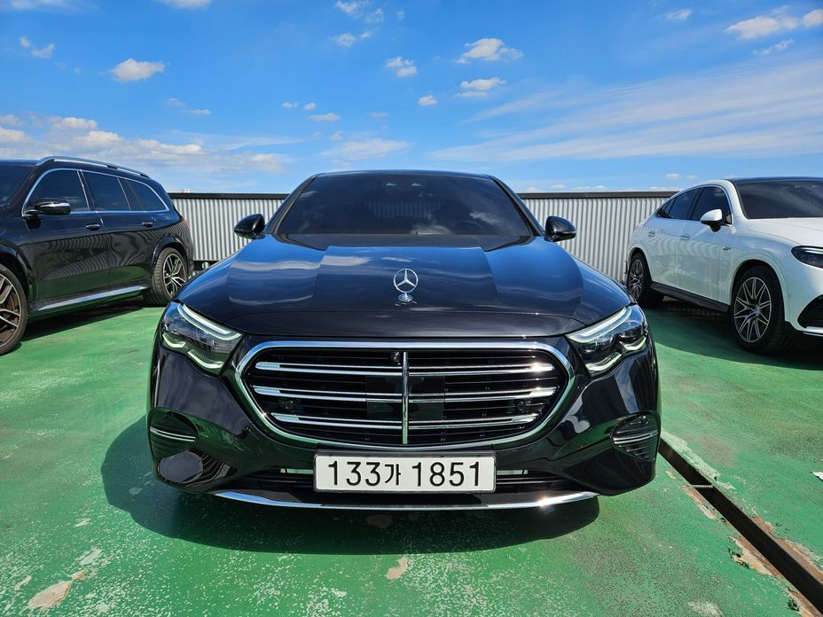 Mercedes-Benz E-Class 2025
