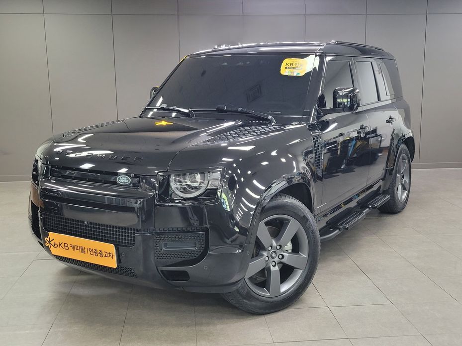 Land Rover Defender 2025