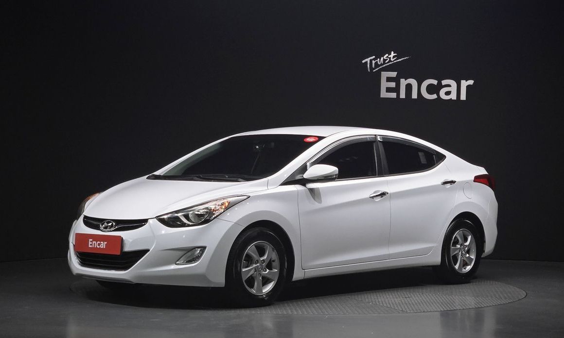 Hyundai AVANTE 2013
