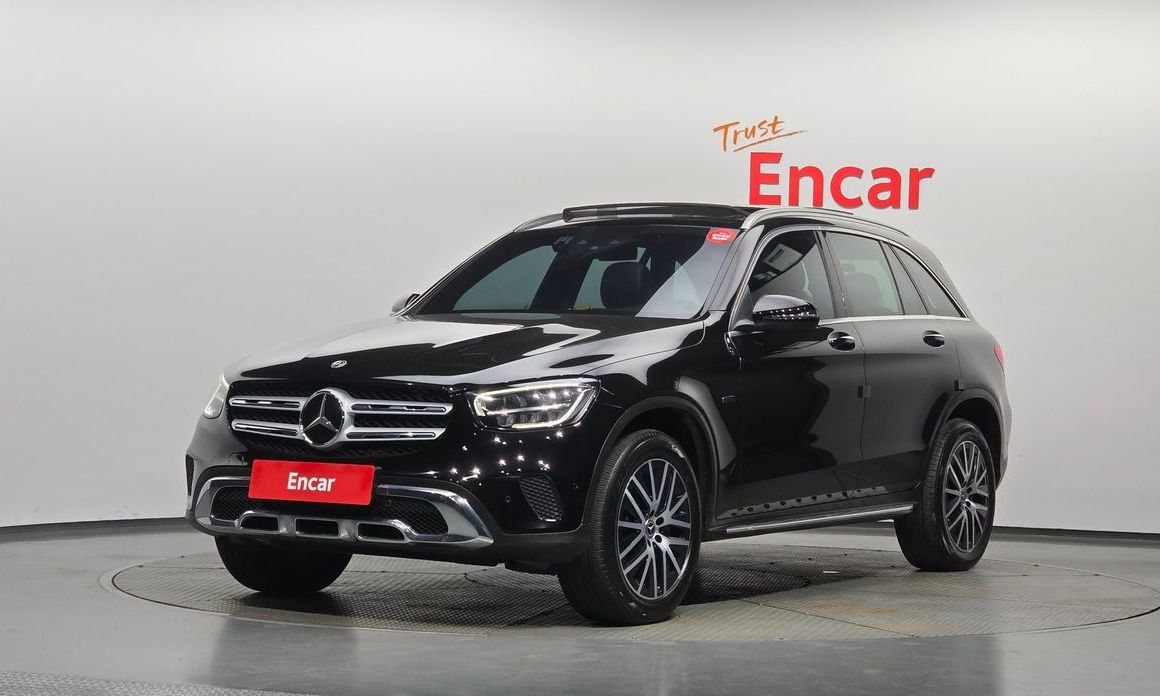 Mercedes-Benz GLC-Class 2021