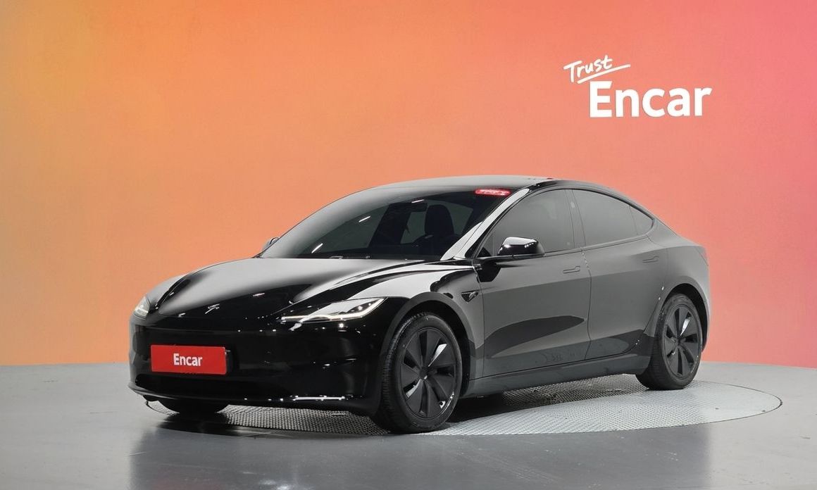 Tesla Model 3 2024