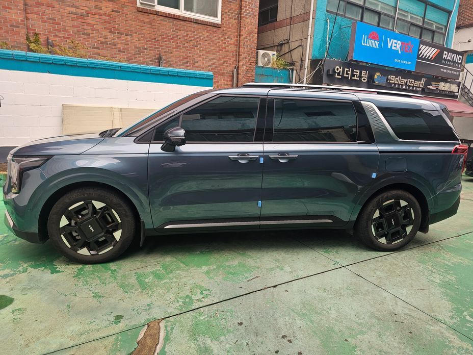 Kia Canival 2025