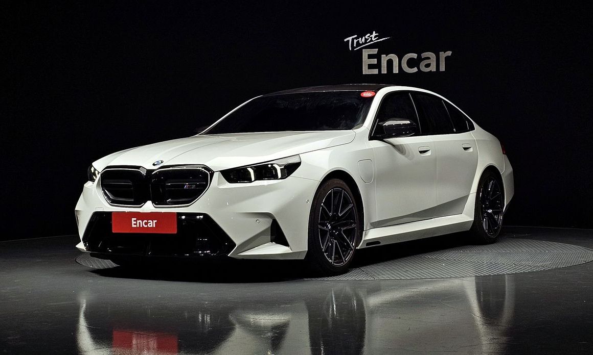 BMW M5 2025
