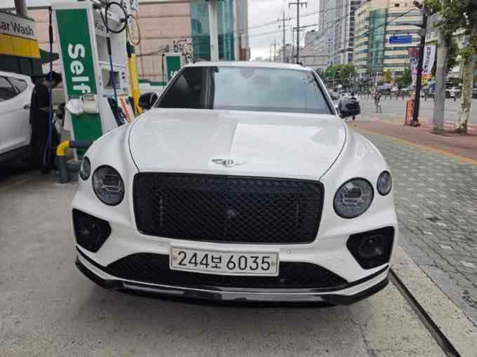 Bentley Bentayga 2023