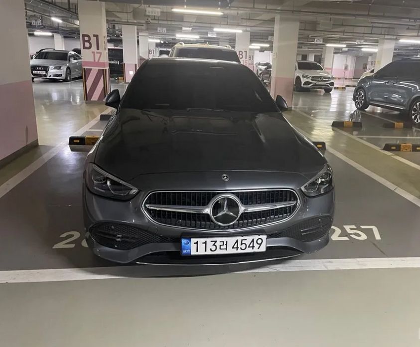 Mercedes-Benz C-Class 2022