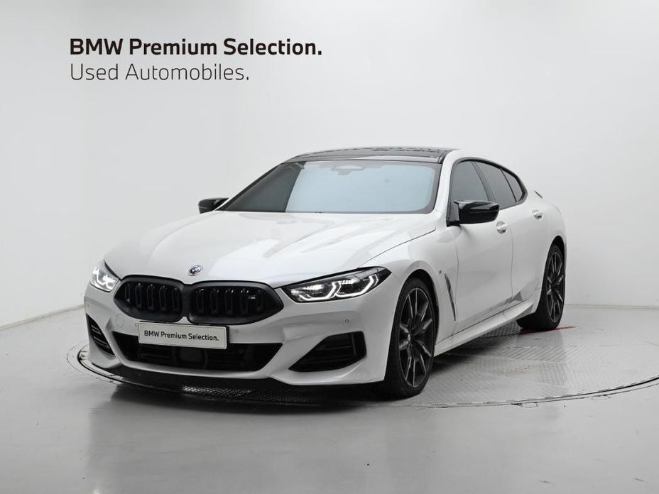 BMW 8-Series 2024