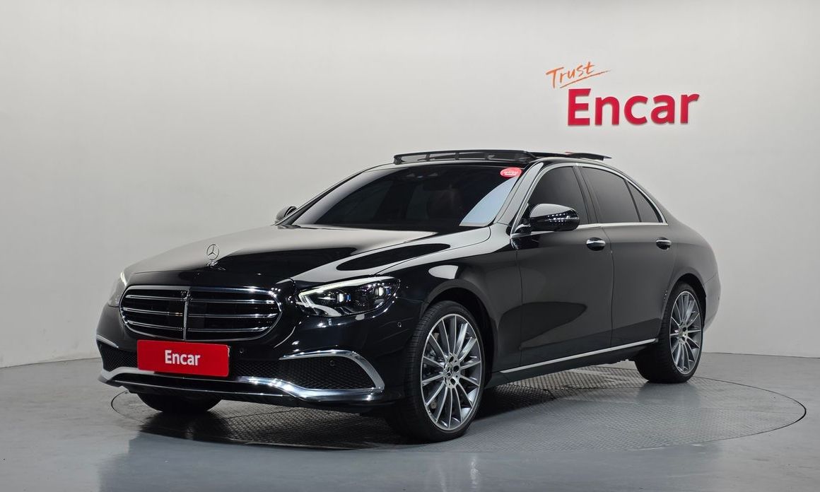 Mercedes-Benz E-Class 2023