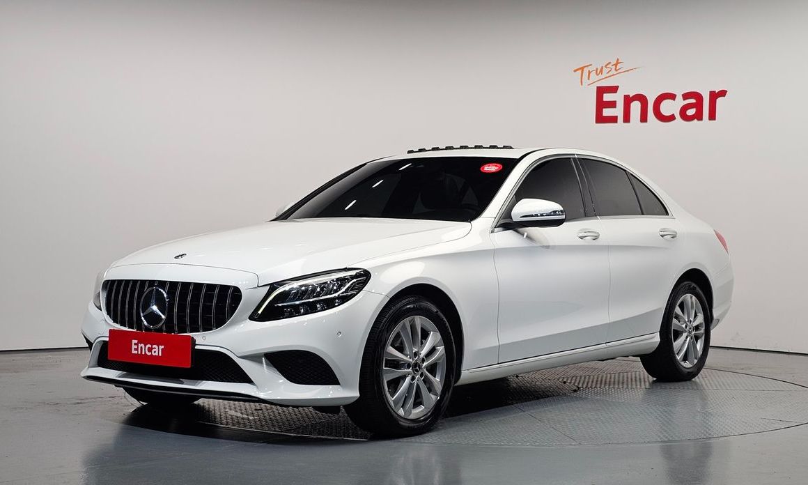 Mercedes-Benz C-Class 2020