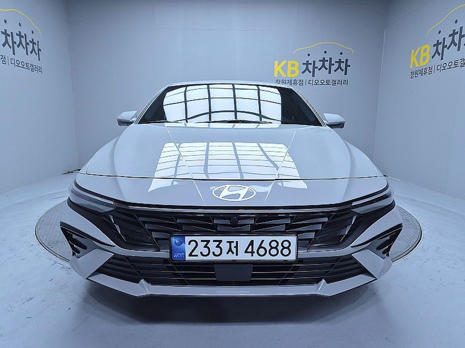 Hyundai AVANTE 2024