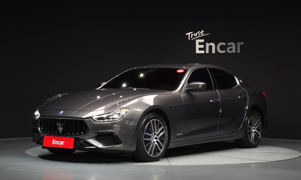 Maserati Ghibli 2021