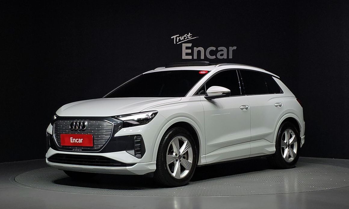 Audi Q4 e-tron 2023