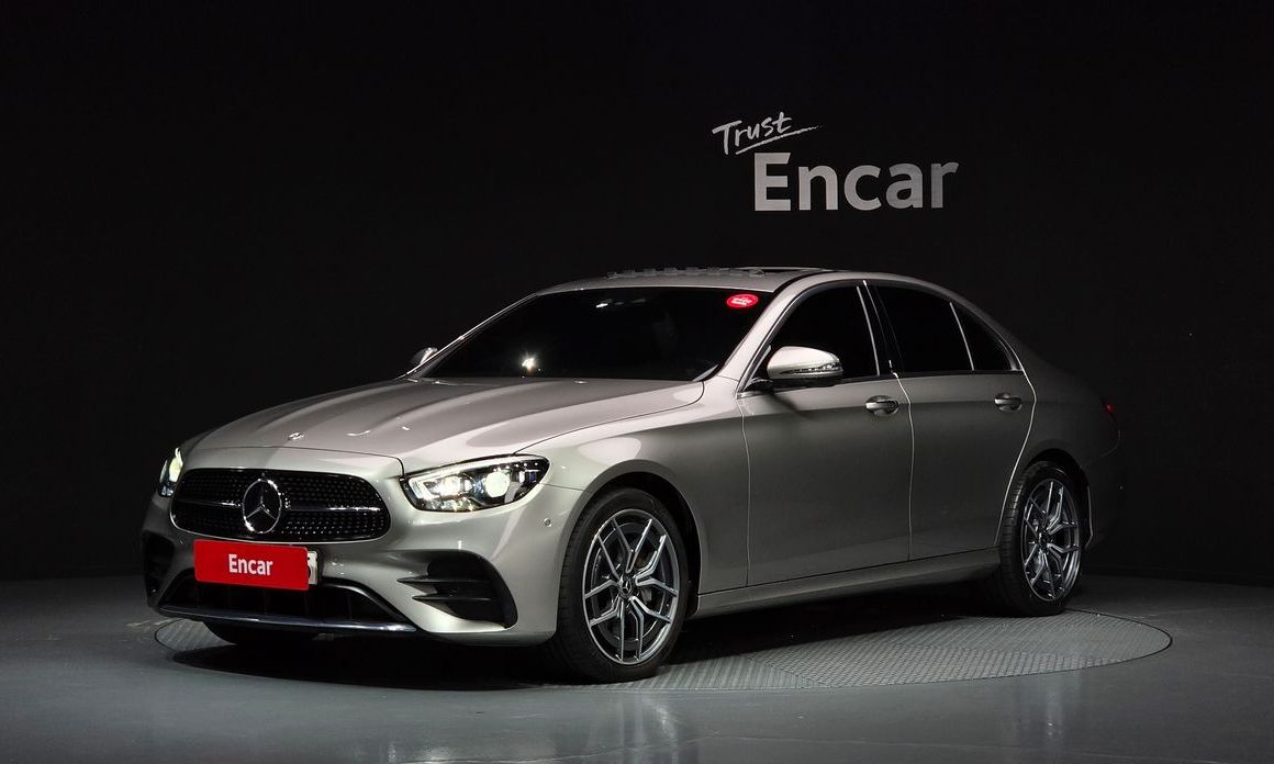Mercedes-Benz E-Class 2022