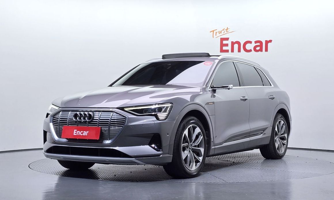 Audi e-tron 2022