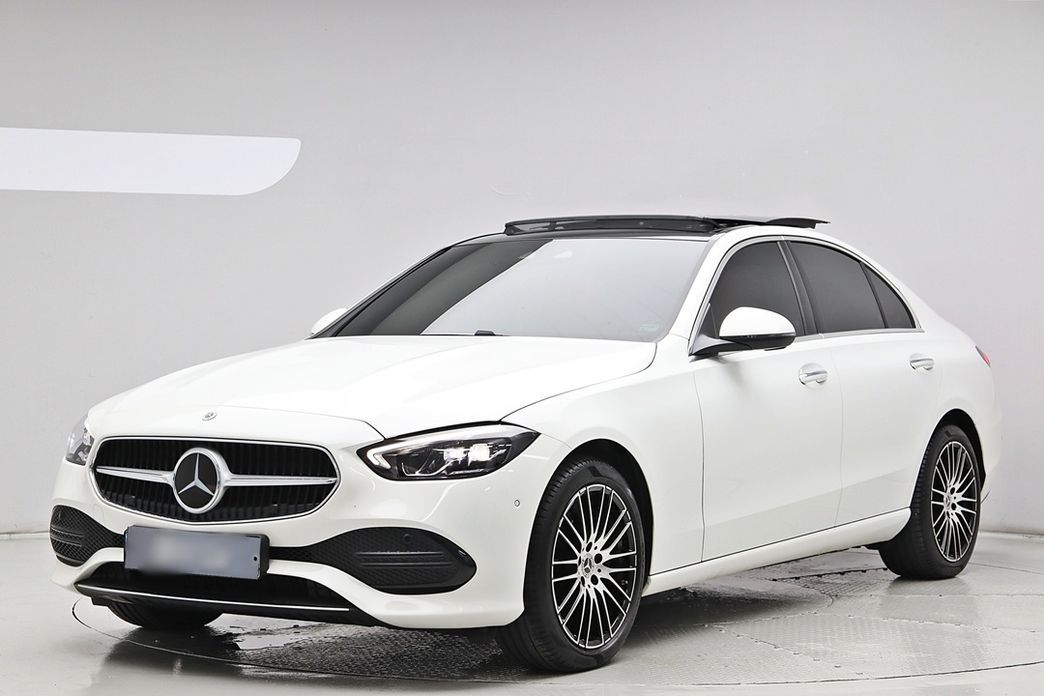 Mercedes-Benz C-Class 2025