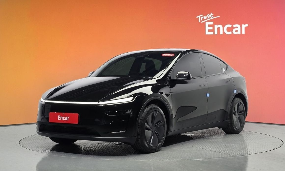 Tesla Model Y 2025
