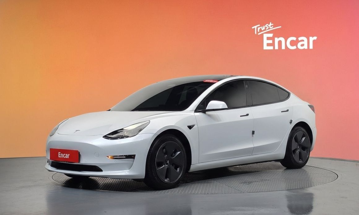 Tesla Model 3 2022