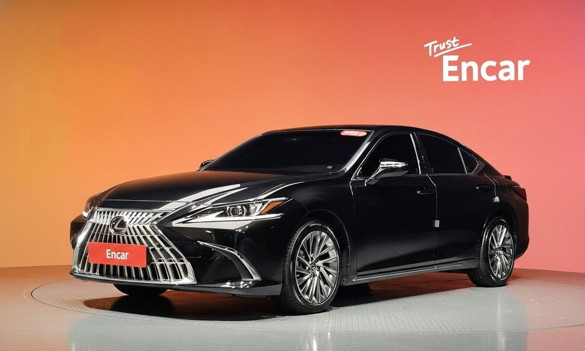 Lexus ES 2026