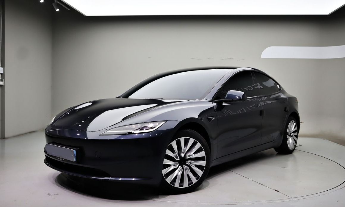 Tesla Model 3 2025