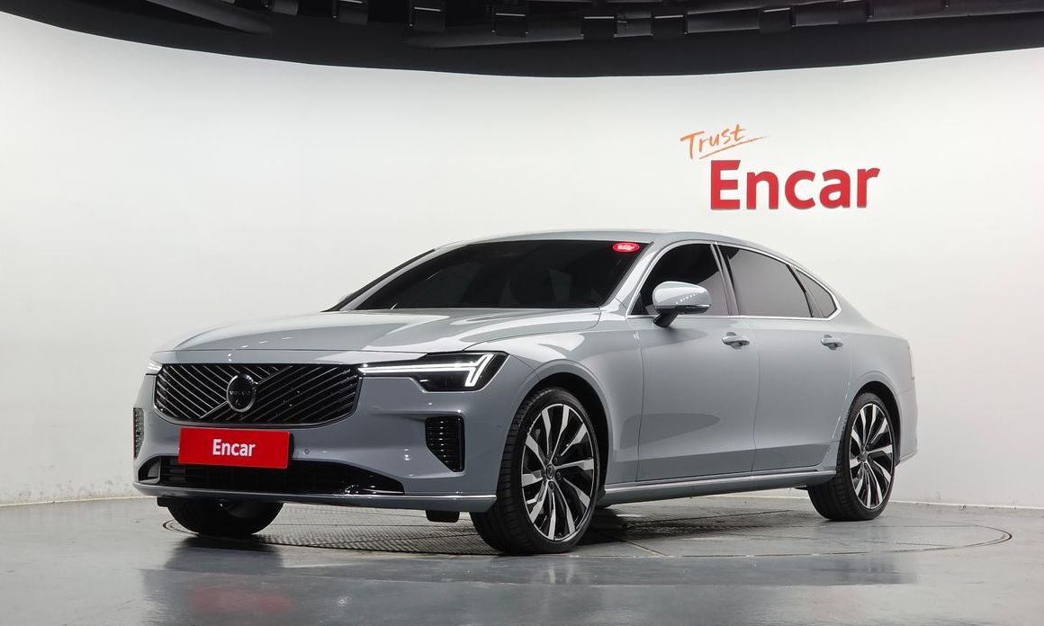 Volvo S90 2026