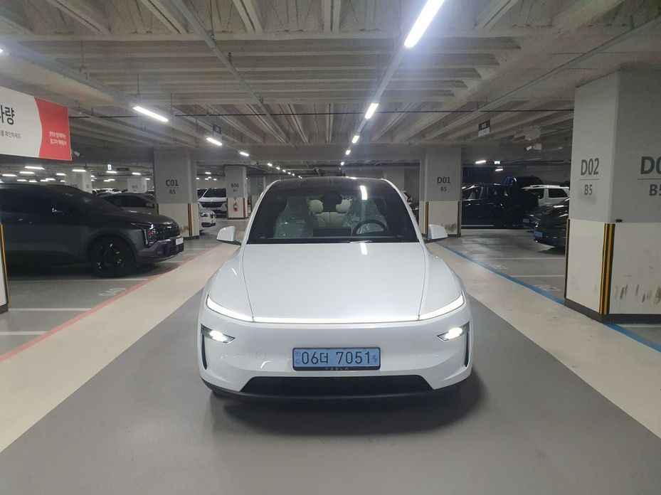 Tesla Model Y 2026