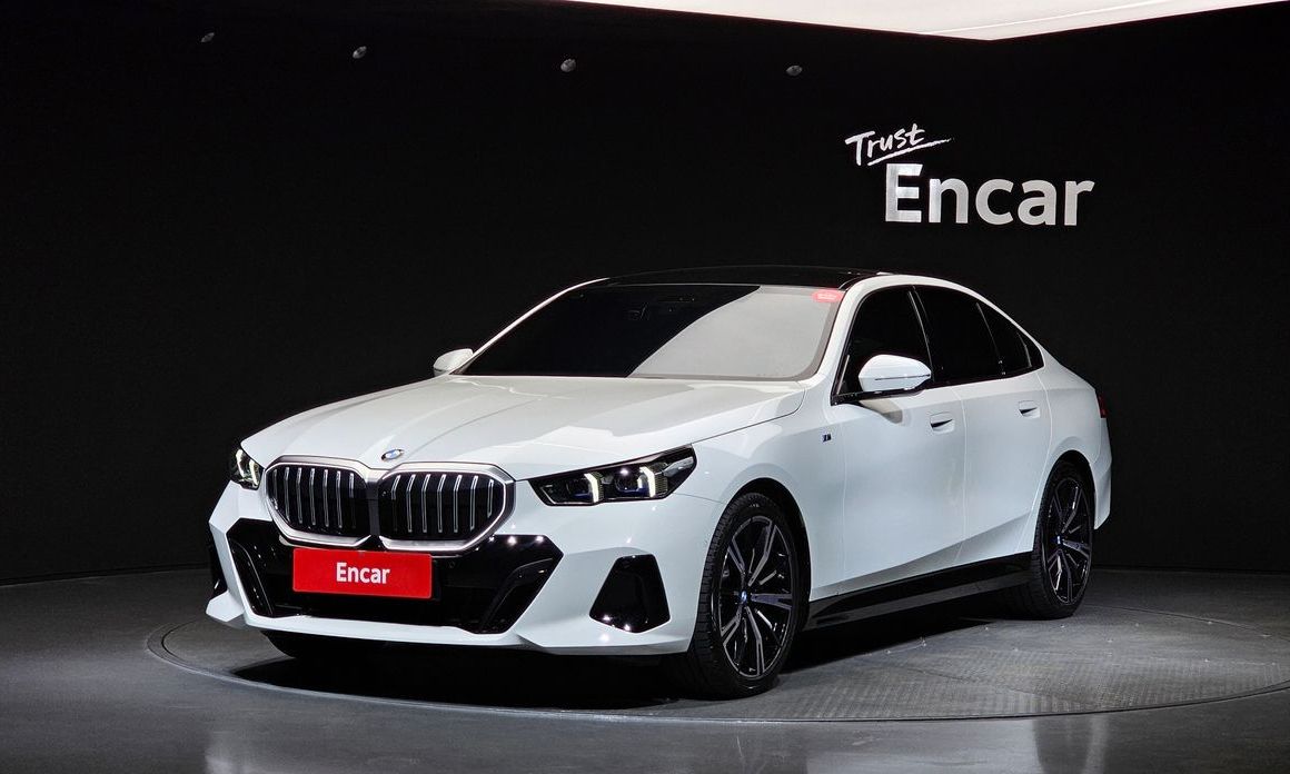 BMW 5-Series 2025