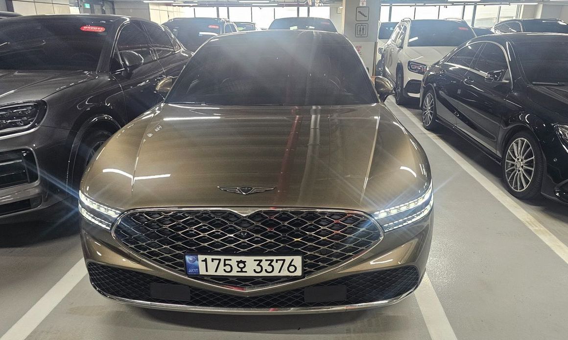 Genesis G90 2023