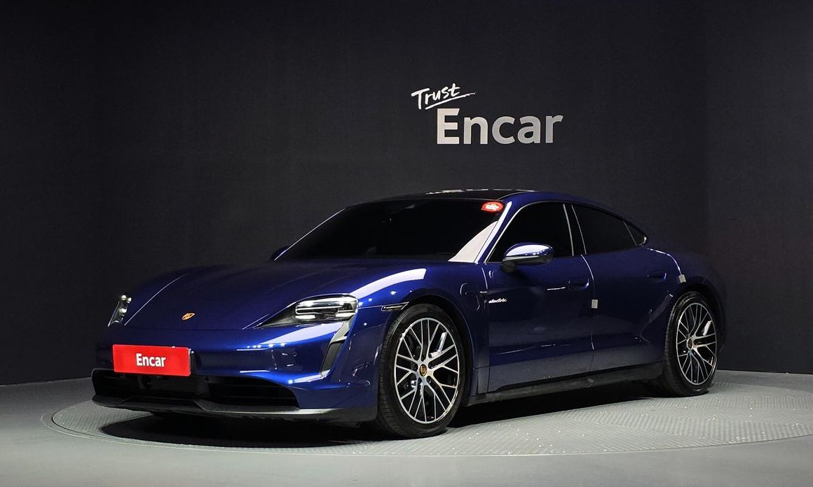 Porsche Taycan 2022