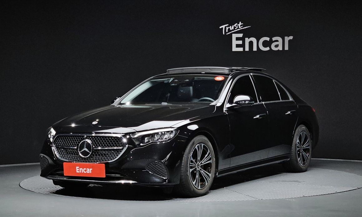 Mercedes-Benz E-Class 2025
