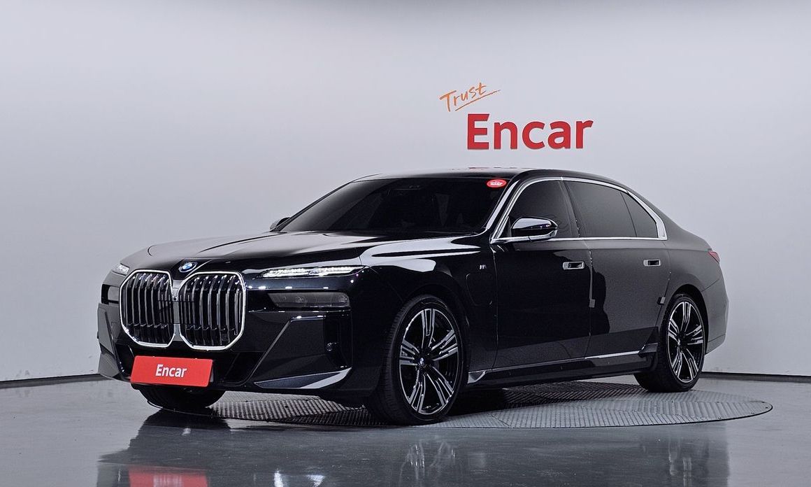 BMW 7-Series 2023