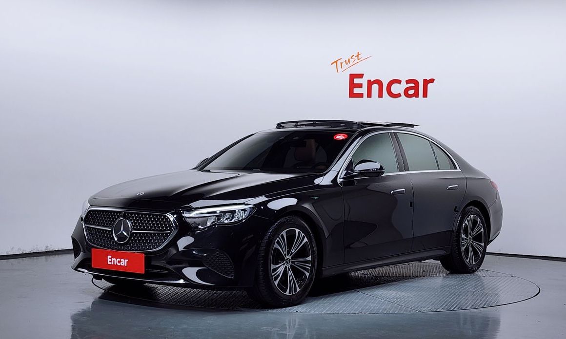 Mercedes-Benz E-Class 2024
