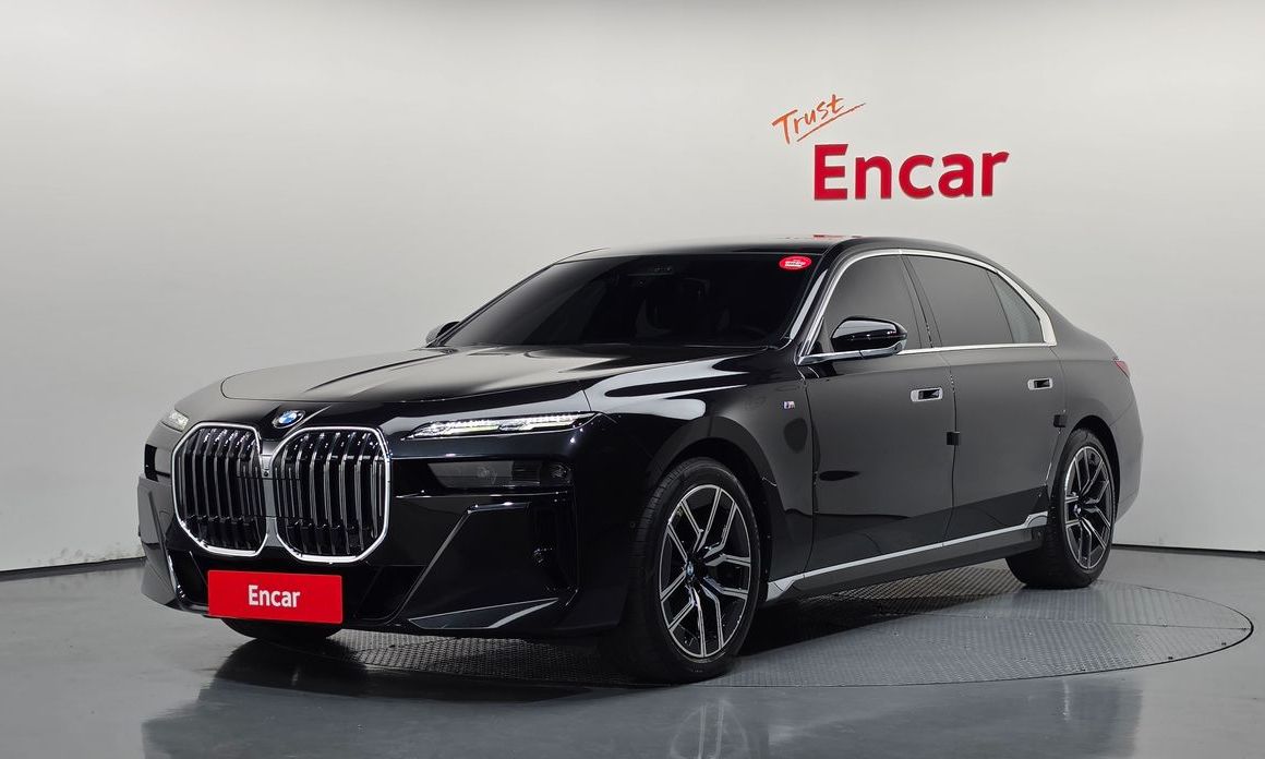 BMW 7-Series 2023