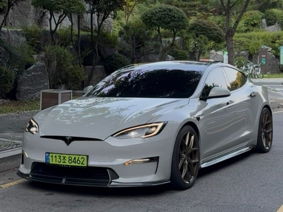Tesla Model S 2024