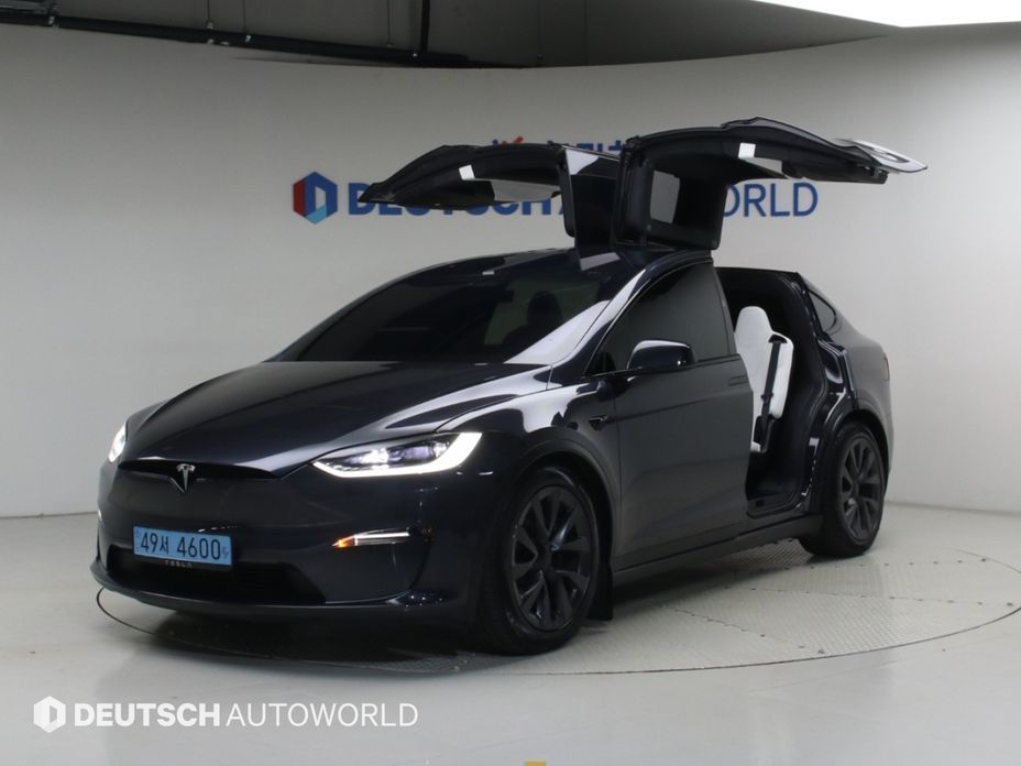Tesla Model X 2025