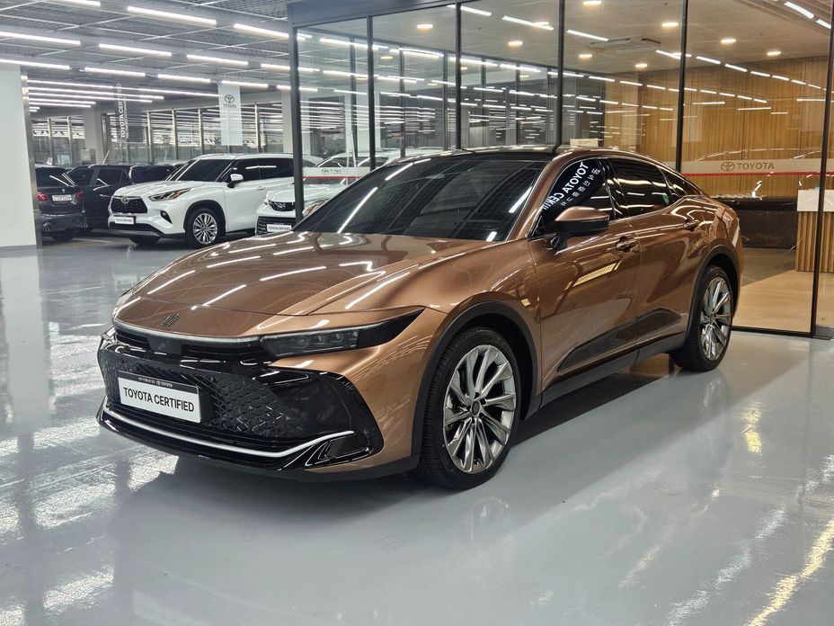 Toyota Crown 2023