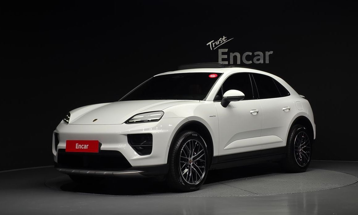 Porsche Macan 2025