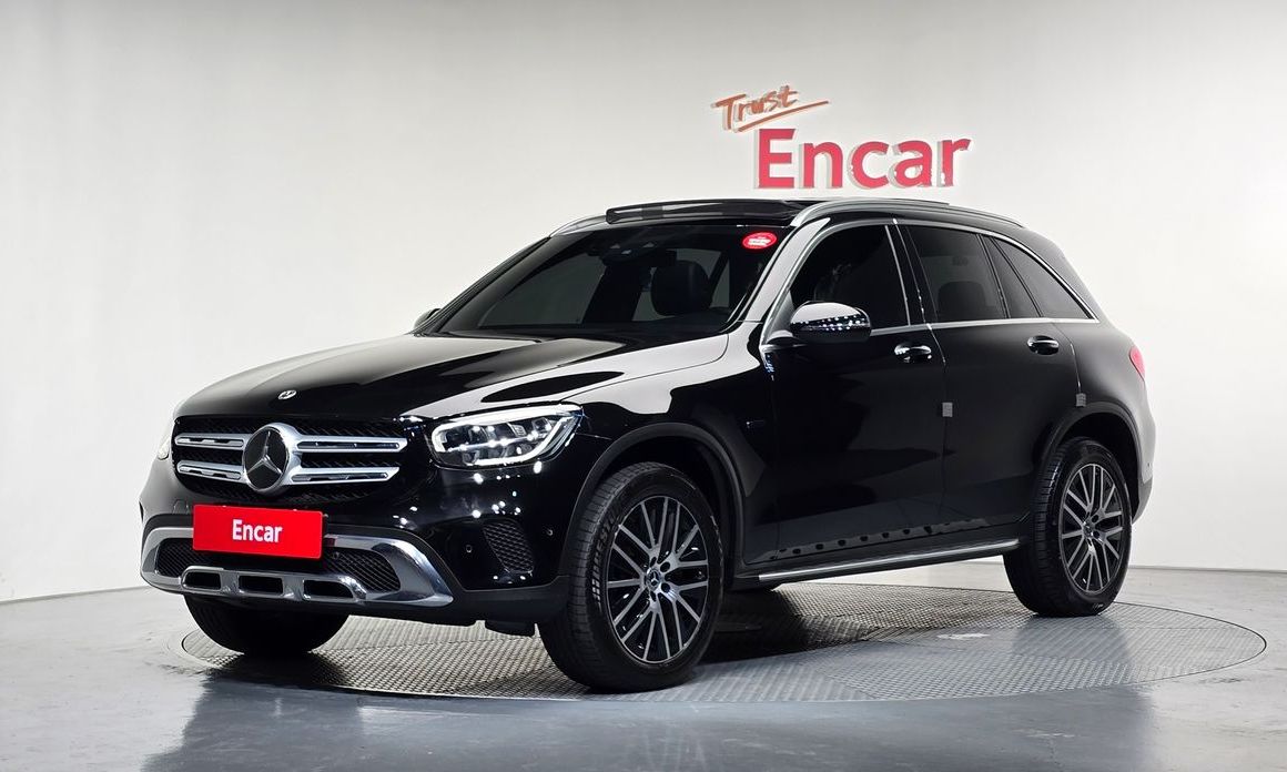 Mercedes-Benz GLC-Class 2021