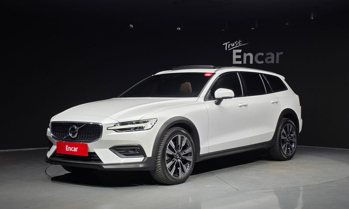Volvo V60 2022