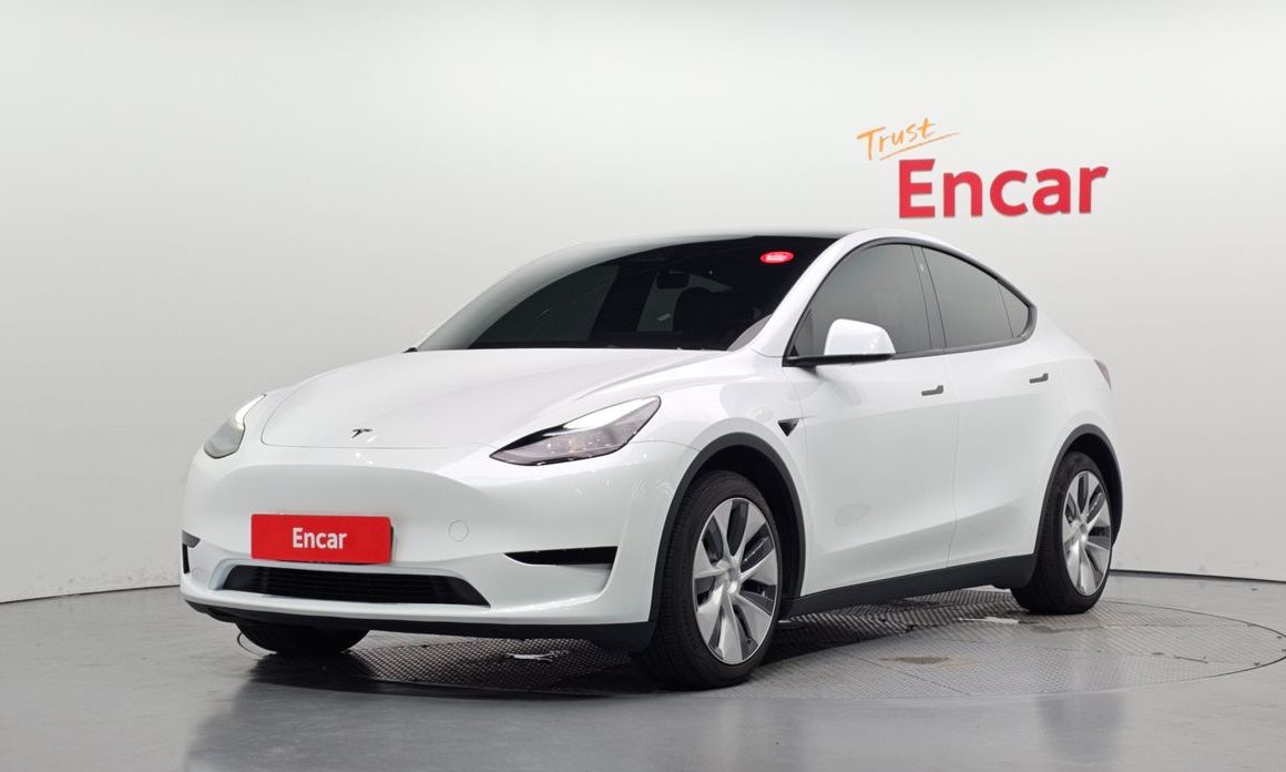Tesla Model Y 2023
