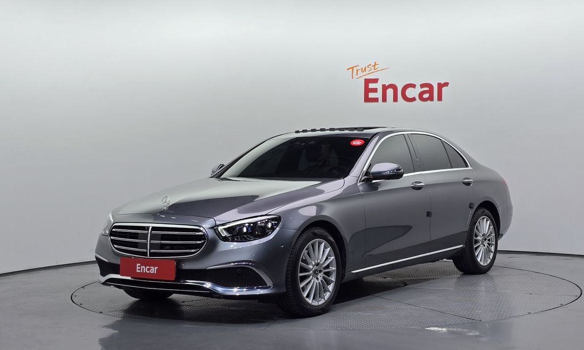 Mercedes-Benz E-Class 2023