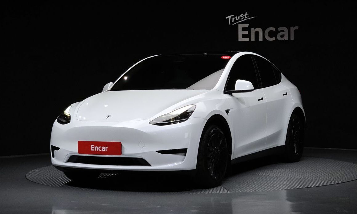 Tesla Model Y 2023
