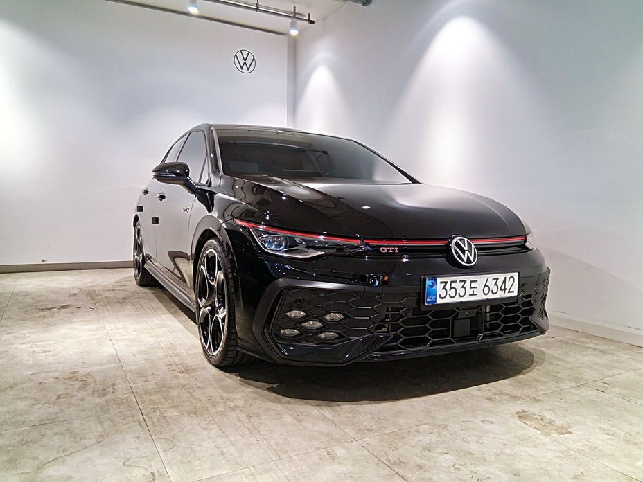Volkswagen Golf 2025
