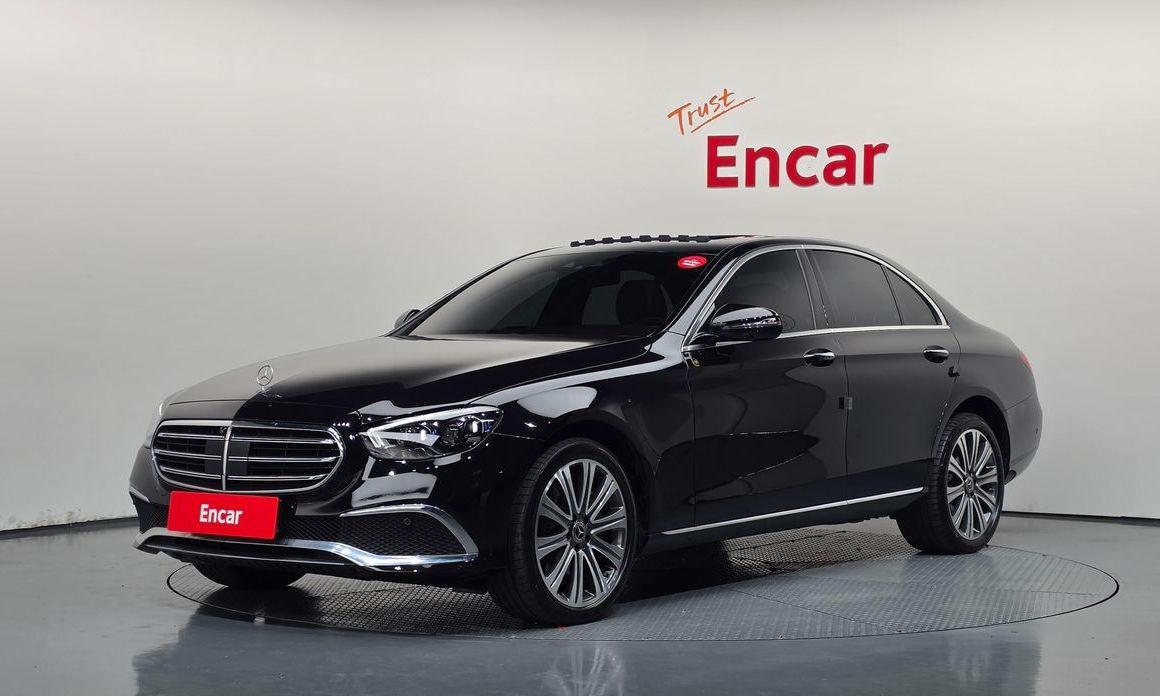 Mercedes-Benz E-Class 2023