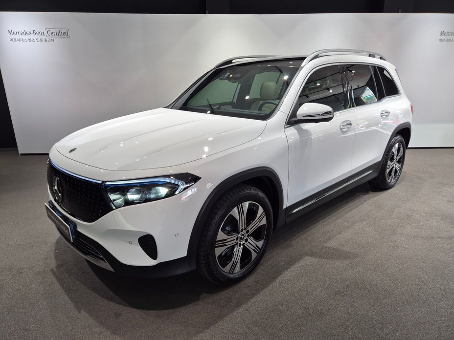 Mercedes-Benz EQB 2026