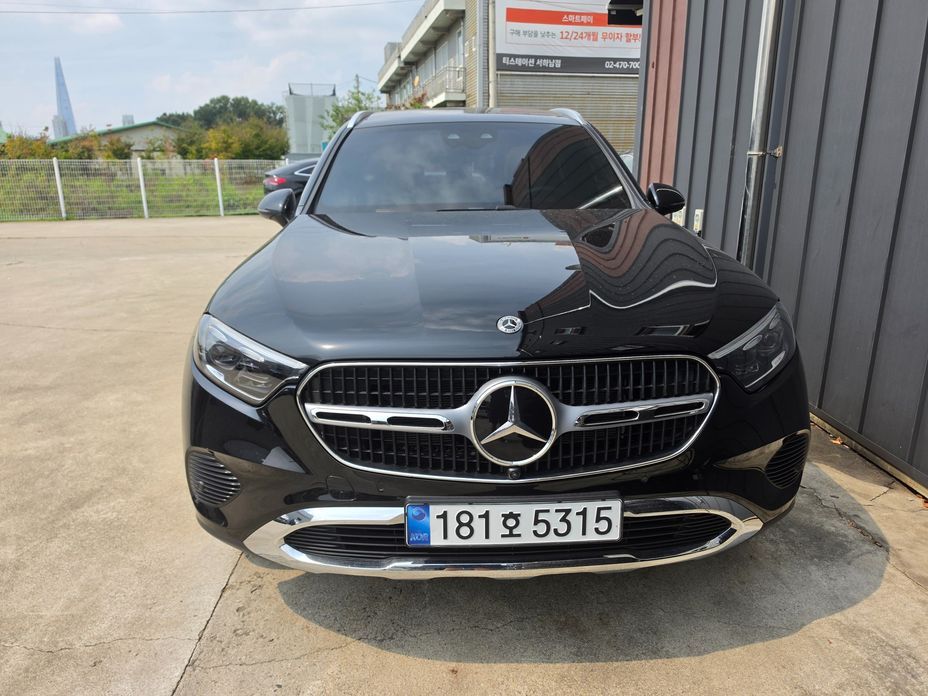 Mercedes-Benz GLC-Class 2026