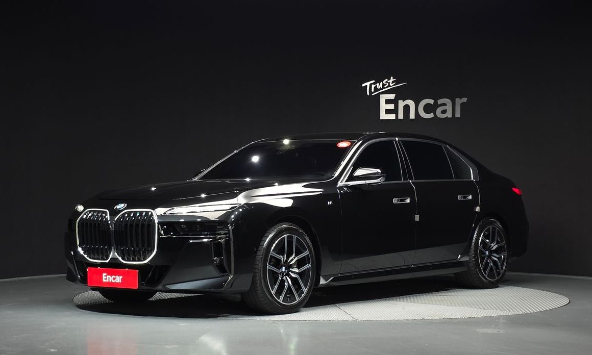 BMW 7-Series 2025